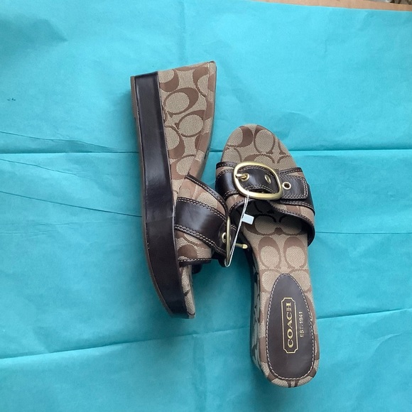 Coach Gretta signature fabric wedges size 8B - Picture 3 of 4